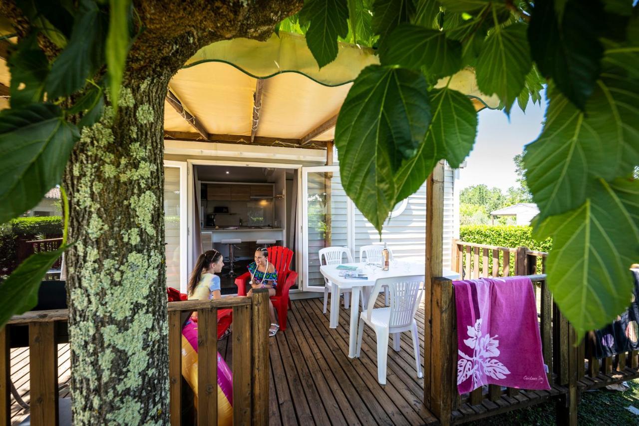 Charmant Camping Familiale 3 Etoiles Vue 360 Plage Piscine A Debordement Empl Xxl Лабом Экстерьер фото